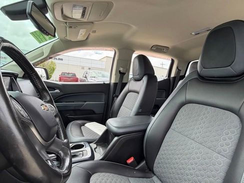 Used 2019 Chevrolet Colorado Z71 AWD/4WD image 15