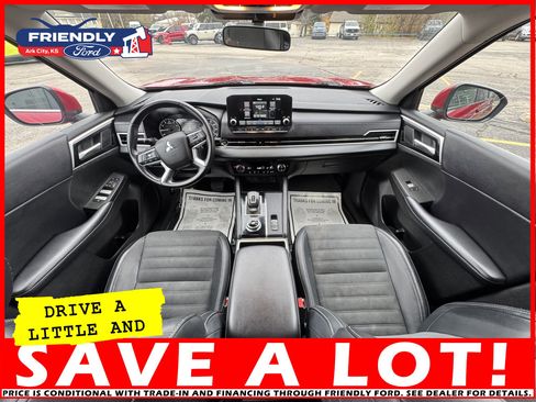 Used 2024 Mitsubishi Outlander SE image 20