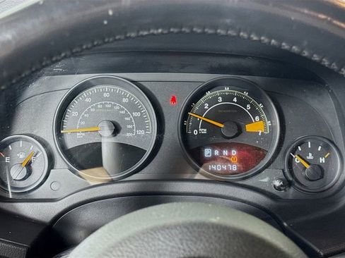 Used 2014 Jeep Patriot Latitude image 16