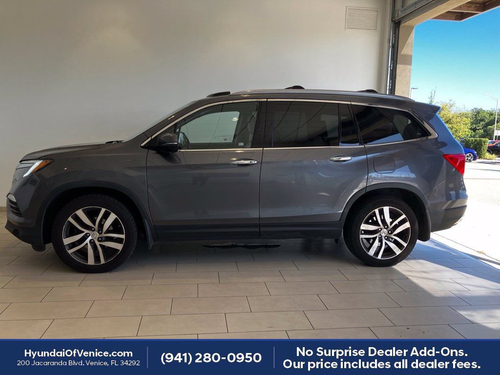 Used 2016 Honda Pilot Touring image 12