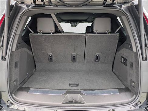 Used 2022 Cadillac Escalade Premium Luxury image 6