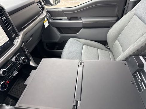 New 2026 Ford F150 XLT w/ Equipment Group 302A MID AWD/4WD image 27