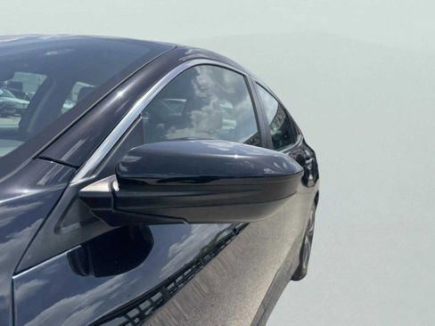 Used 2019 Honda Civic LX image 10