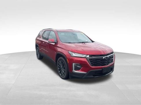 Used 2023 Chevrolet Traverse RS image 8
