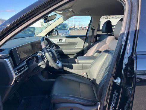 Used 2025 Hyundai Santa Fe SEL FWD image 27