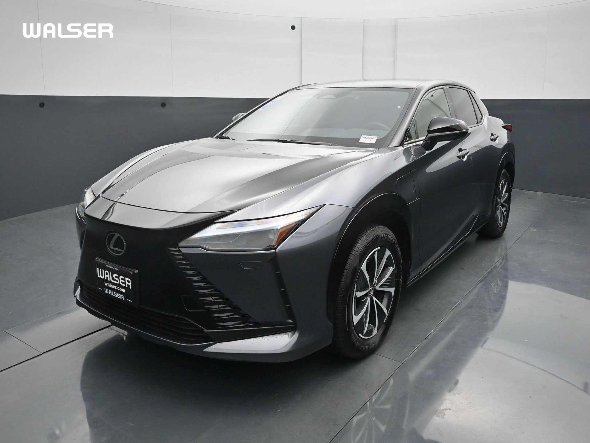 Used 2025 Lexus RZ 300e w/ Accessory Package (2T) FWD image 1