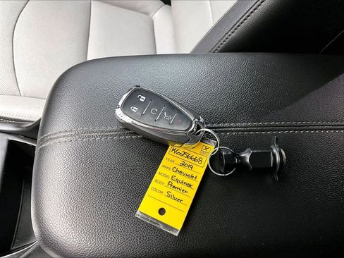 Certified 2019 Chevrolet Equinox Premier AWD/4WD image 27