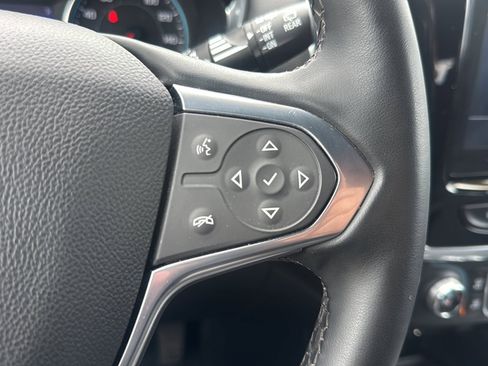 Used 2023 Chevrolet Traverse LT image 35