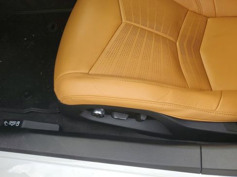 Used 2025 Chevrolet Corvette 3LT Convertible 1-Owner w/ Z51 Performance Package image 16