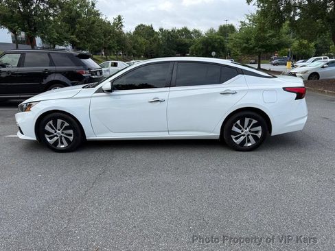 Used 2022 Nissan Altima 2.5 S FWD image 8