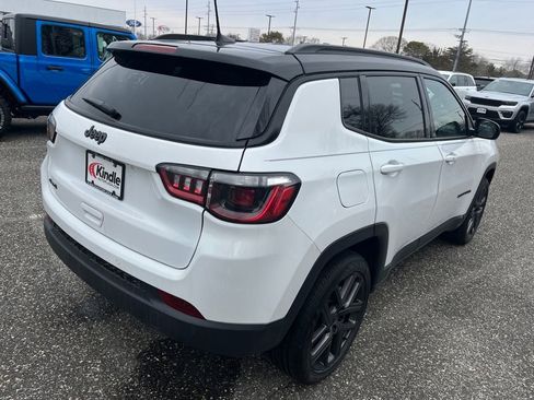 New 2026 Jeep Compass Limited image 23