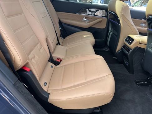 Used 2024 Mercedes-Benz GLS 580 4MATIC image 34