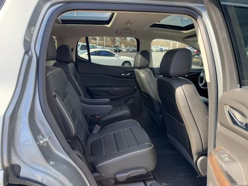 Used 2023 GMC Acadia Denali w/ Denali Ultimate Package image 11