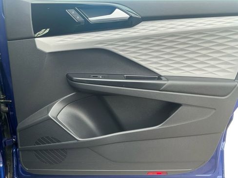 Used 2023 Volkswagen Taos S image 16