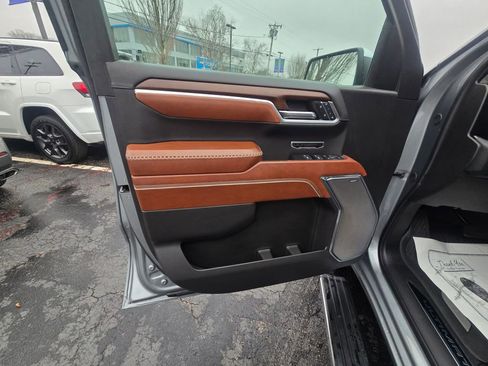 Used 2024 GMC Sierra 1500 Denali Ultimate AWD/4WD image 17
