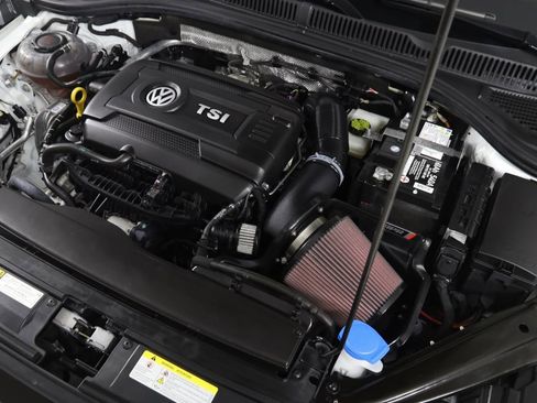 Used 2024 Volkswagen Jetta GLI Autobahn image 20