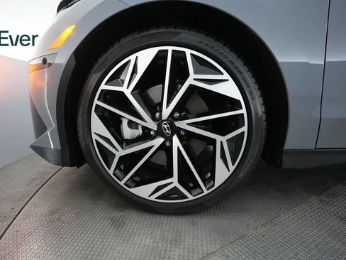 Used 2024 Hyundai Ioniq 6 Limited RWD image 19