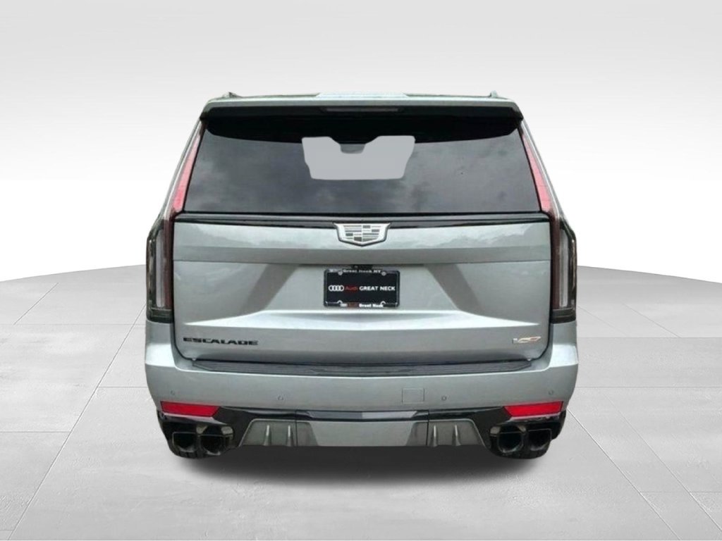 Used 2024 Cadillac Escalade ESV V w/ LPO, ONYX Package AWD/4WD image 19