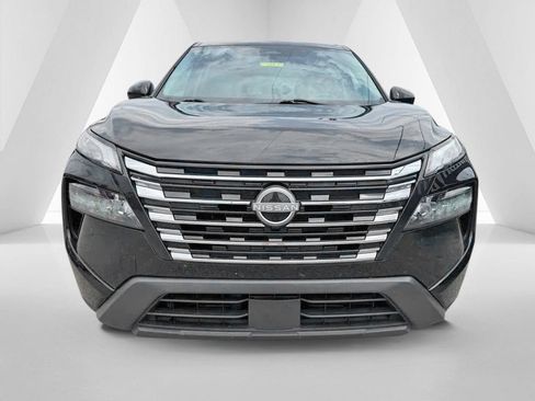 Used 2024 Nissan Rogue SV FWD image 2