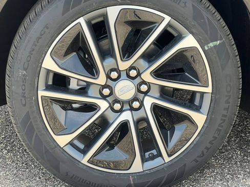 New 2026 Cadillac Optiq Sport 1 w/ LPO, Floor Liner Package AWD/4WD image 6