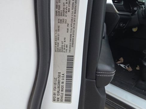 Used 2021 Jeep Grand Cherokee L Limited RWD image 2