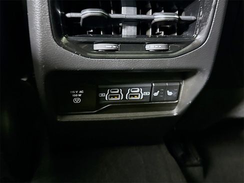 Used 2022 Jeep Grand Cherokee Limited 4xe image 31