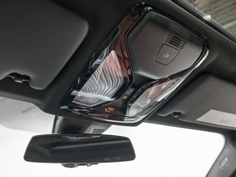 Used 2025 BMW M340i xDrive M340i xDrive image 25