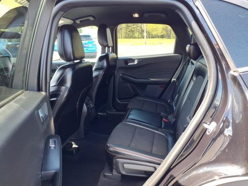 Used 2025 Ford Escape ST-Line Select AWD/4WD image 11