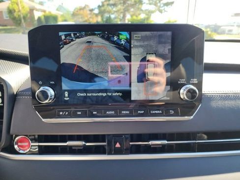 Used 2023 Mitsubishi Outlander SE image 25