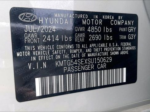 Certified 2025 Genesis G70 3.3T Advanced image 10