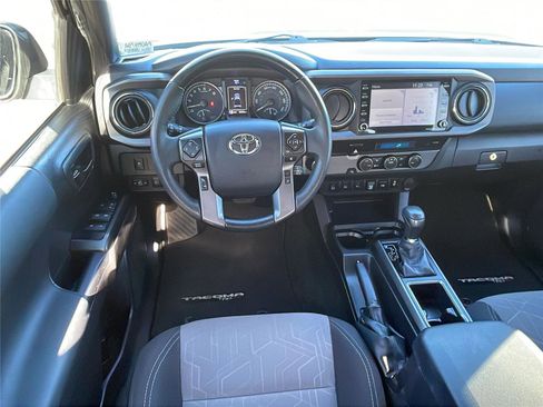 Used 2023 Toyota Tacoma TRD Sport image 19
