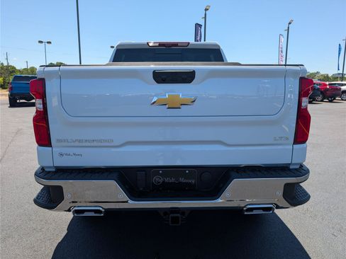New 2026 Chevrolet Silverado 1500 LTZ w/ LTZ Premium Package AWD/4WD image 11