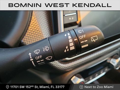 Used 2019 Nissan Kicks SV image 16