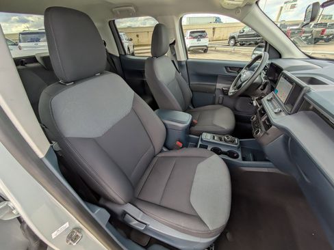 Used 2023 Ford Maverick XL image 31