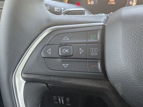 New 2026 Jeep Grand Cherokee Altitude AWD/4WD image 18