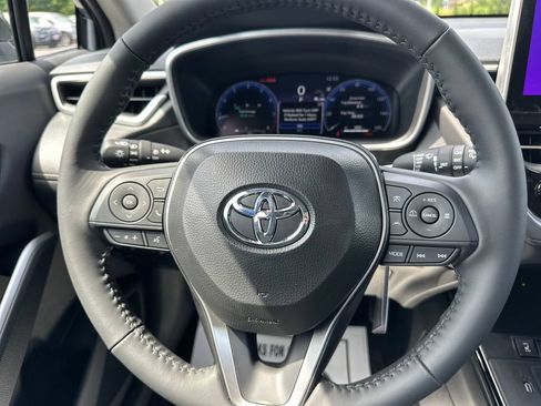 Used 2026 Toyota Corolla Cross XLE w/ Convenience Package AWD/4WD image 20