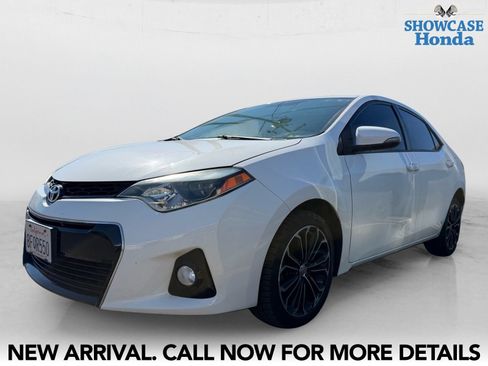 Used 2014 Toyota Corolla FWD image 2