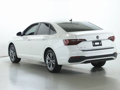 Used 2023 Volkswagen Jetta SE w/ Panoramic Sunroof Package FWD image 40