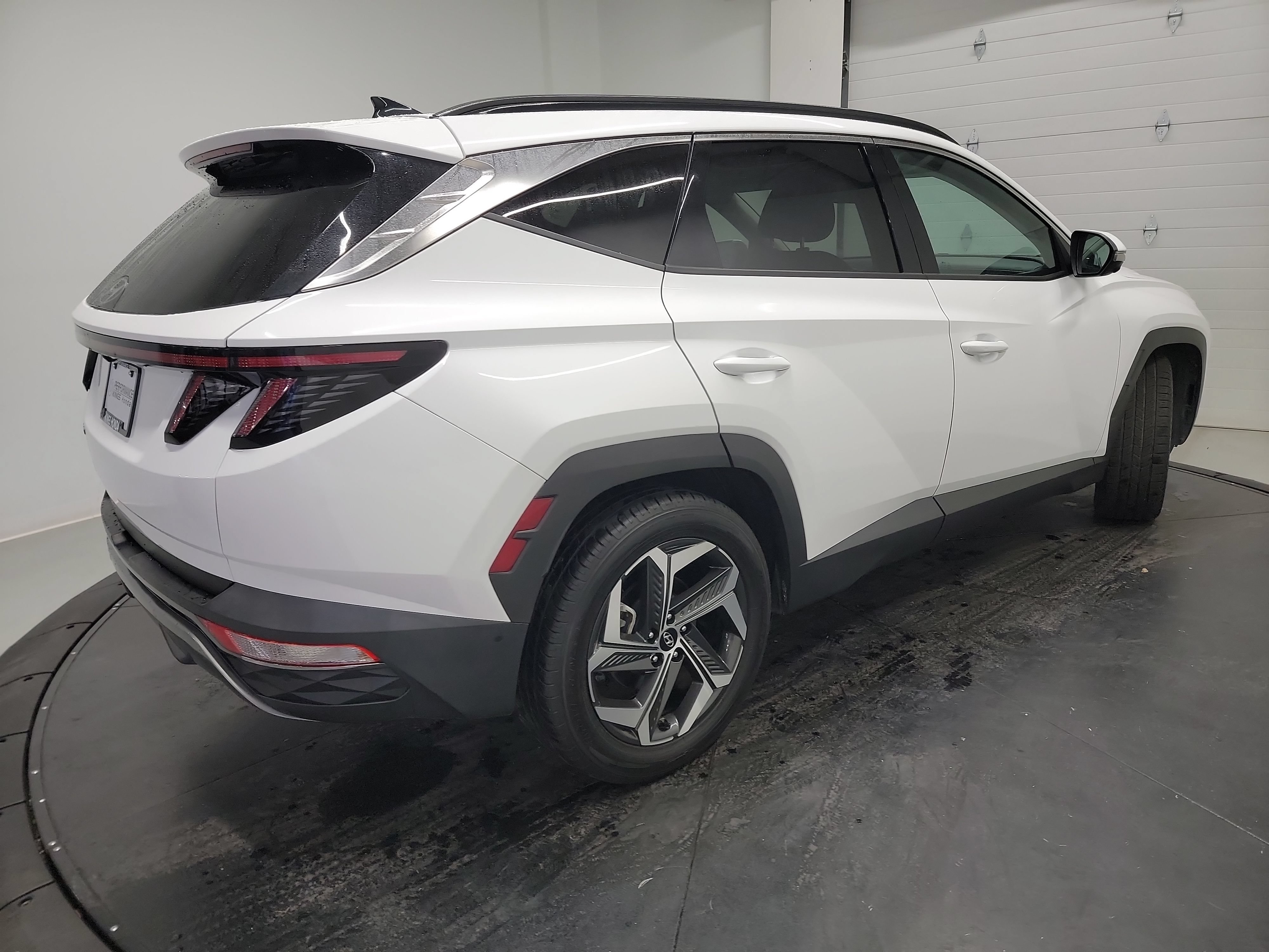 Used 2023 Hyundai Tucson Limited FWD image 9