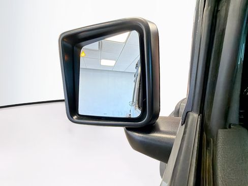 Used 2021 Jeep Wrangler Sahara w/ Cold Weather Group image 16