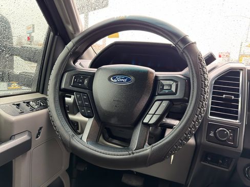 Used 2017 Ford F250 XLT w/ FX4 Off-Road Package image 20