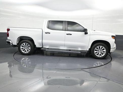 Used 2024 Chevrolet Silverado 1500 Custom image 7