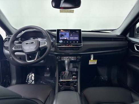 New 2026 Jeep Compass Limited image 3