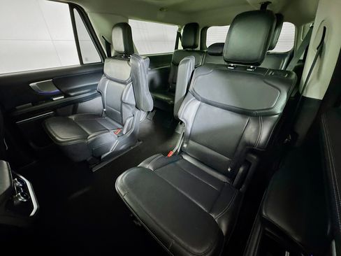 Used 2025 Ford Expedition Max Platinum image 24