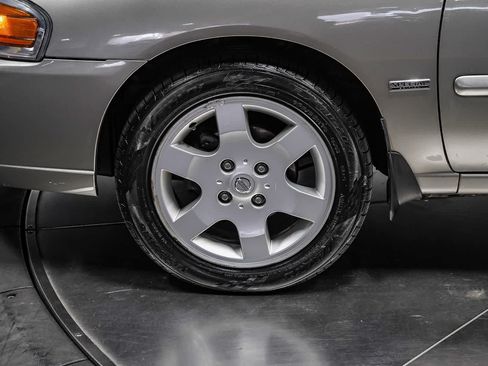 Used 2006 Nissan Sentra 1.8 S w/ (J01) Sunroof Pkg FWD image 9
