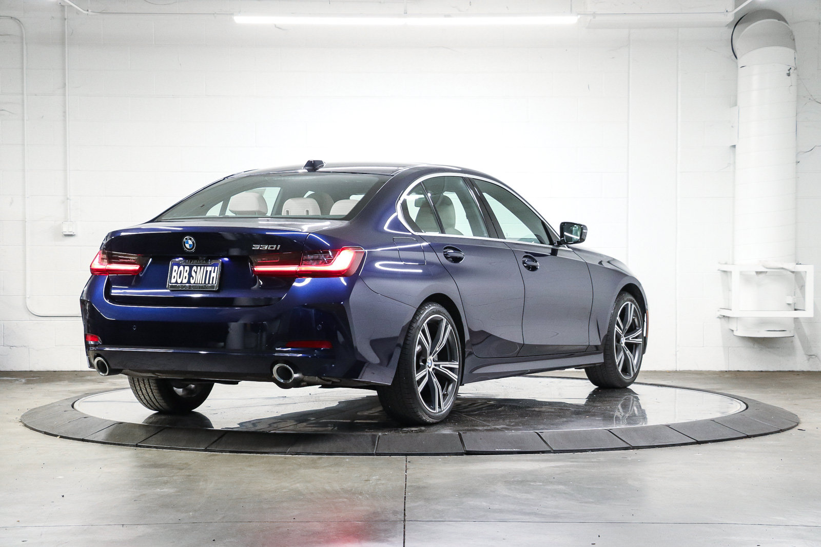 Certified 2024 BMW 330i Sedan w/ Convenience Package RWD image 6