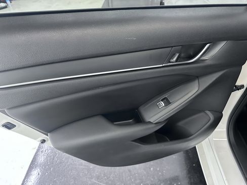 Used 2020 Honda Accord LX image 28