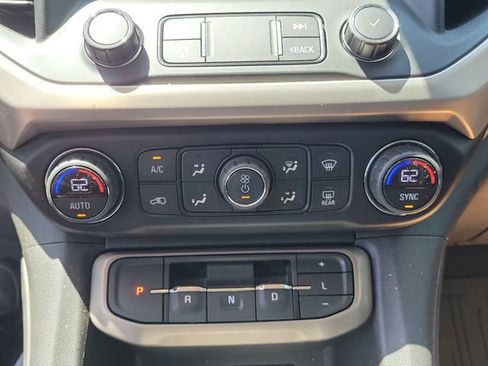 Used 2021 GMC Acadia Denali w/ Denali Ultimate Package AWD/4WD image 28