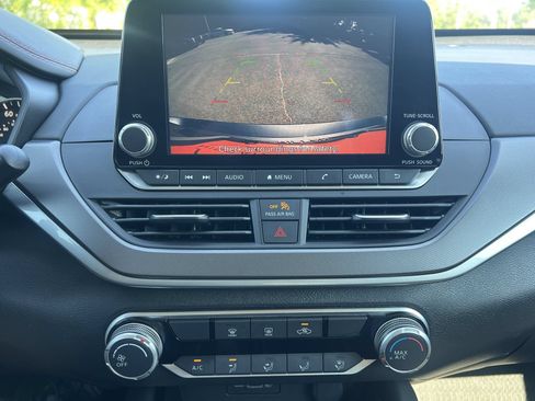 Certified 2024 Nissan Altima 2.5 SR FWD image 5
