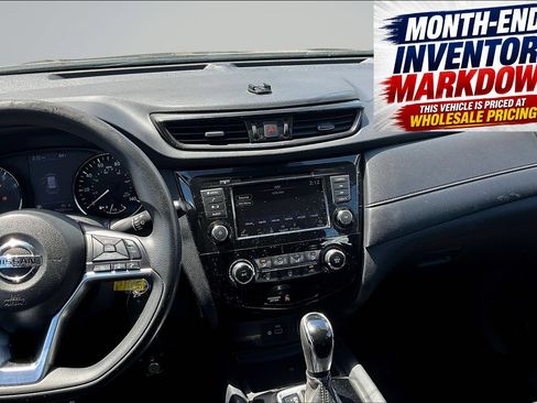 Used 2019 Nissan Rogue S AWD/4WD image 8